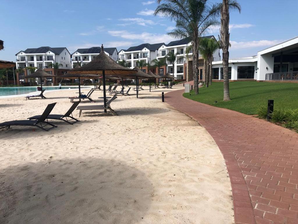 The Blyde Crystal Lagoon Riverwalk Estate Pretoria Exterior photo